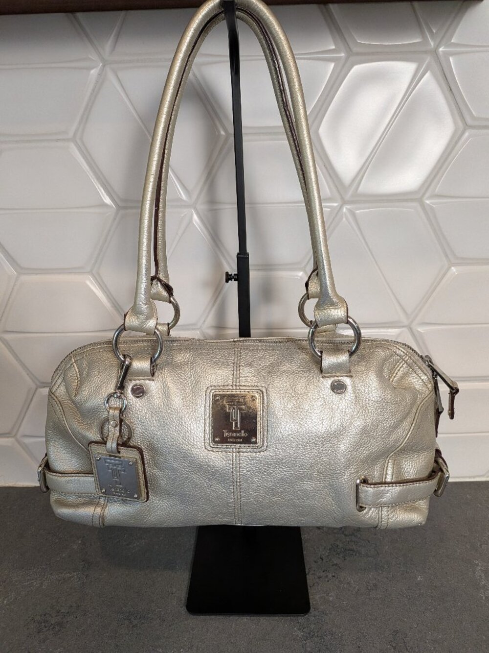 Tignanello Silver Metallic Pebbled Leather Y2K Tiggy Baguette Shoulder Bag
